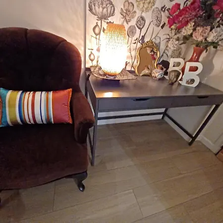 게스트하우스 Gardenia Free Parking 3*